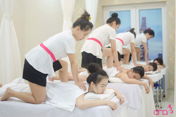 Học massage, chuyên viên massage