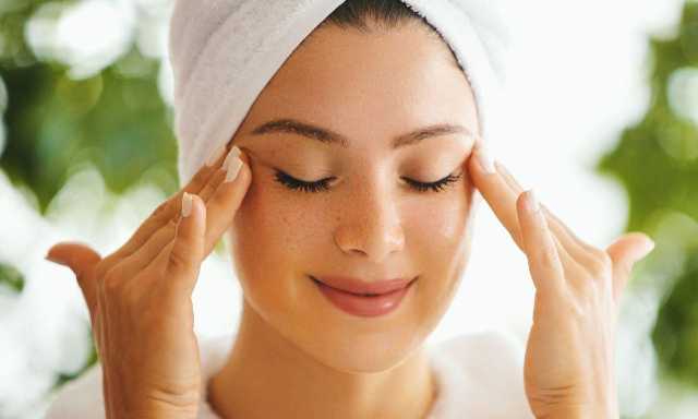 thiết lập vùng mắt bằng cách massage