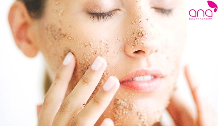 Cách loại bỏ tế bào chết khi skincare cho da khô (Nguồn: Internet)