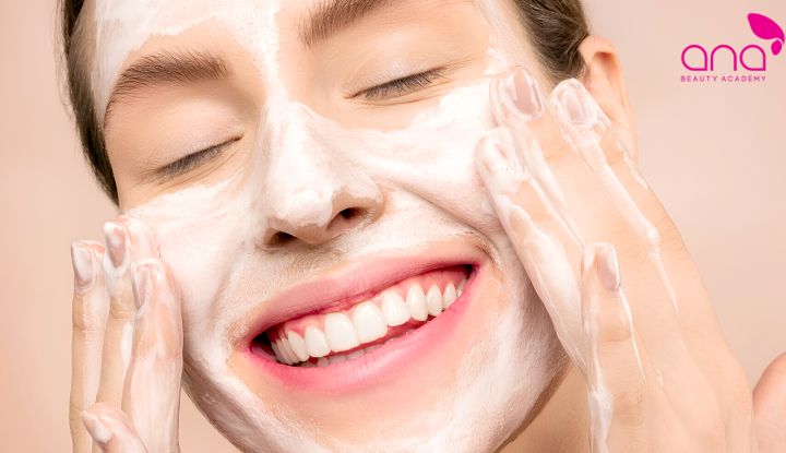 Chăm sóc môi khi bề mặt dần ổn định