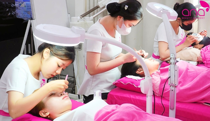 Đào tạo nối mi 3 cấp độ và thực hành trên mẫu thật
