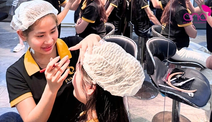 Học viện thẩm mỹ quốc tế Eva Xinh