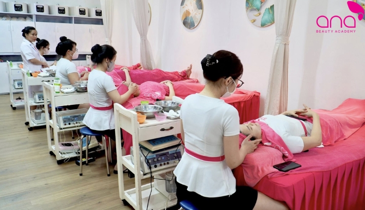 khóa học spa cơ bản