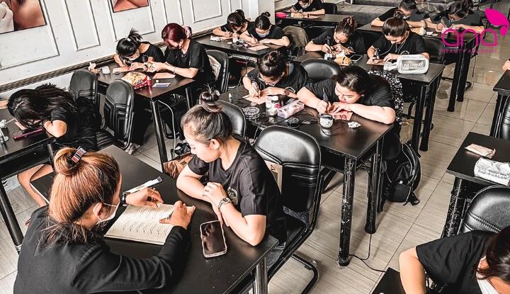 Trường đào tạo nghề thẩm mỹ Lali