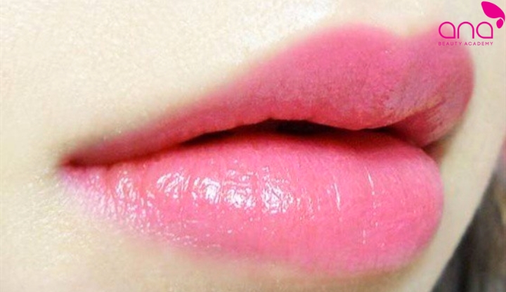 Màu đỏ hồng tươi