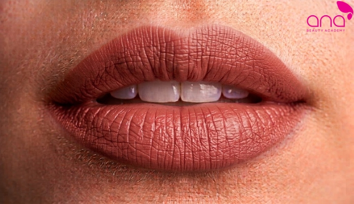 Màu hồng đất