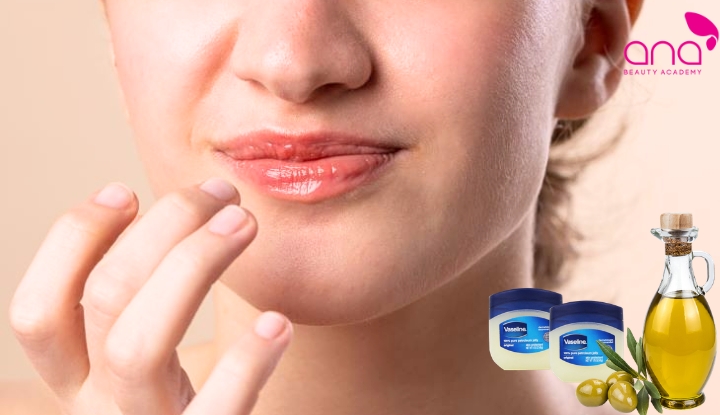 Dưỡng môi để gương mặt trở nên rạng rỡ hơn