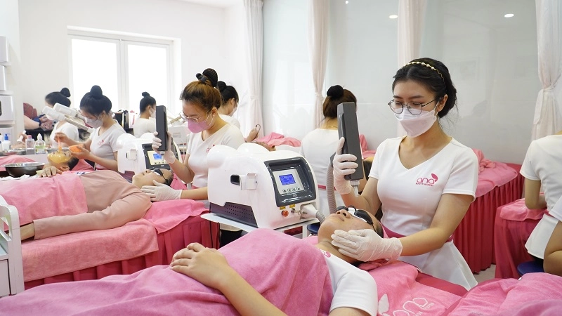 hinh-anh-hoc-vien-hoc-spa-1