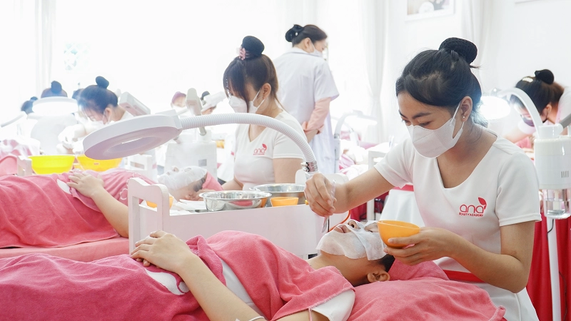 hinh-anh-hoc-vien-hoc-spa-2