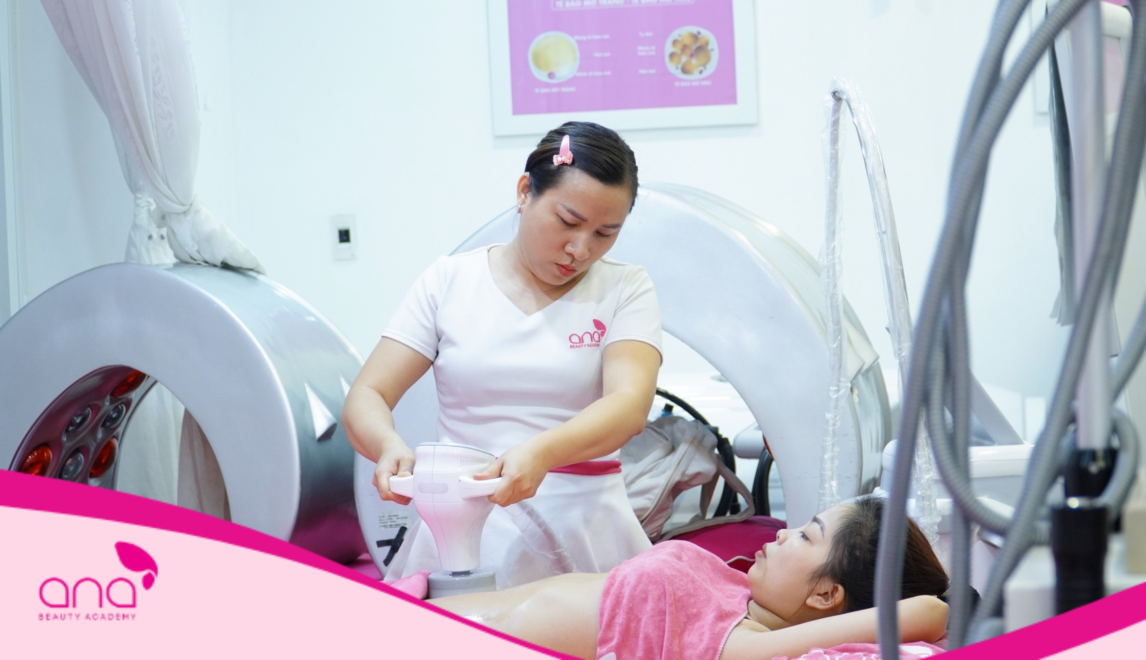 Kim Huệ từ bỏ công việc ngân hàng để học Nghề Spa 