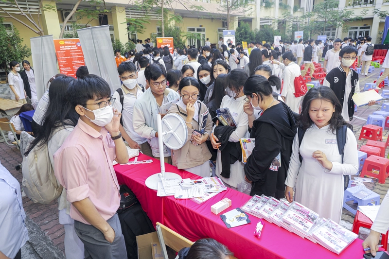 hanh-trinh-tuyen-sinh (1)