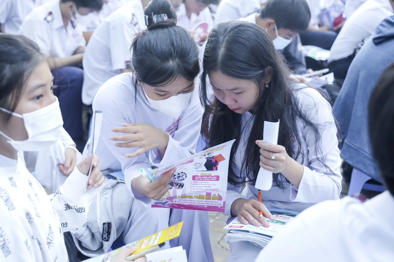 hanh-trinh-tuyen-sinh (10)