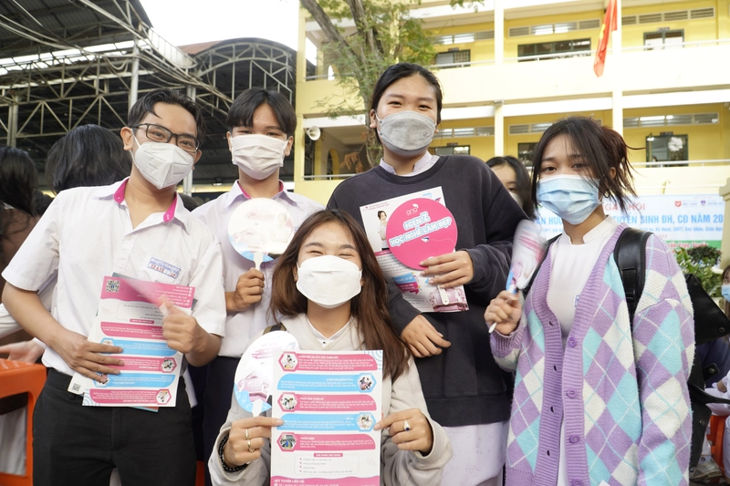 hanh-trinh-tuyen-sinh (16)