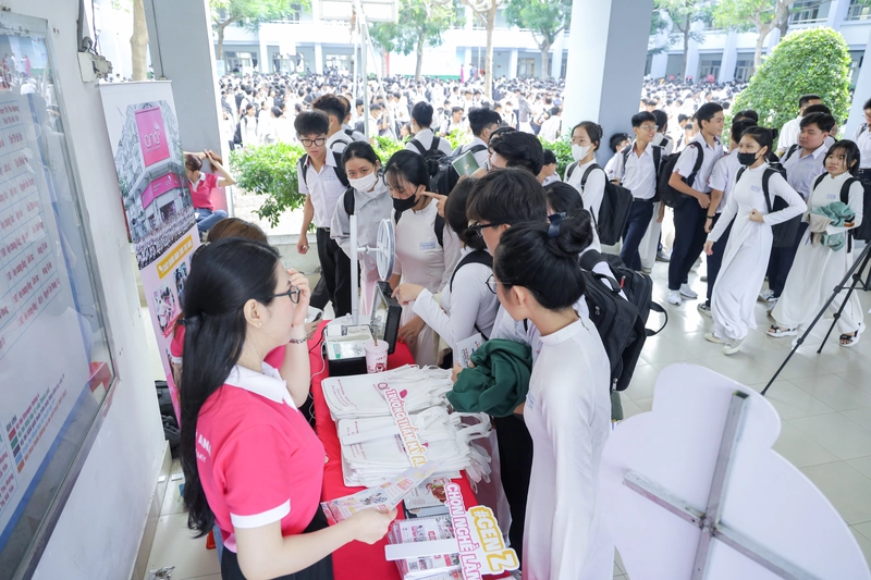 hanh-trinh-tuyen-sinh (3)