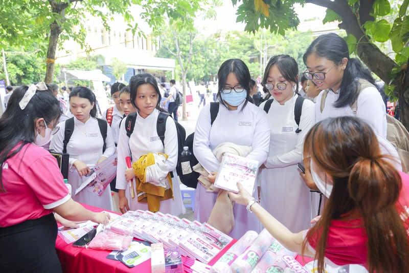 hanh-trinh-tuyen-sinh (7)