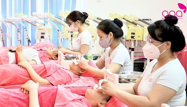Mức lương hàng tháng tăng