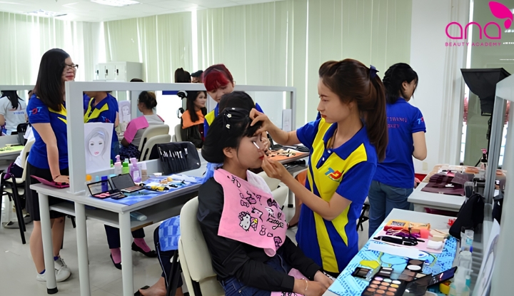Đại học Tôn Đức Thắng ngành thẩm mỹ