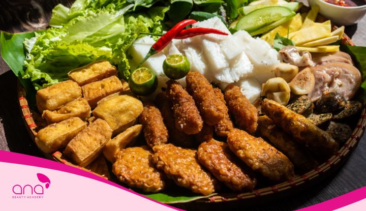 xăm môi có ăn được bún đậu mắm tôm không