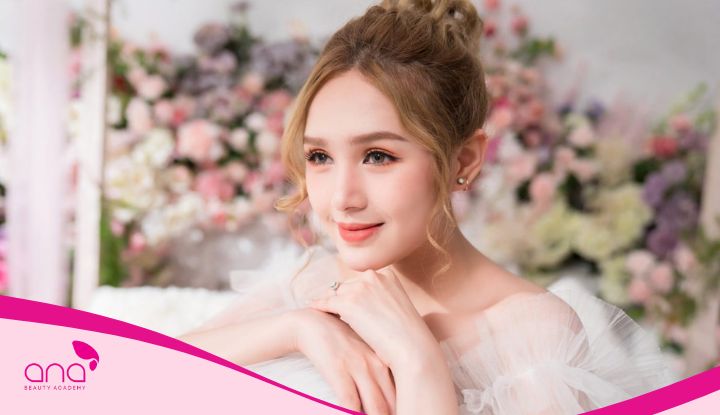 Kiểu trang điểm cô dâu nhẹ nhàng tự nhiên