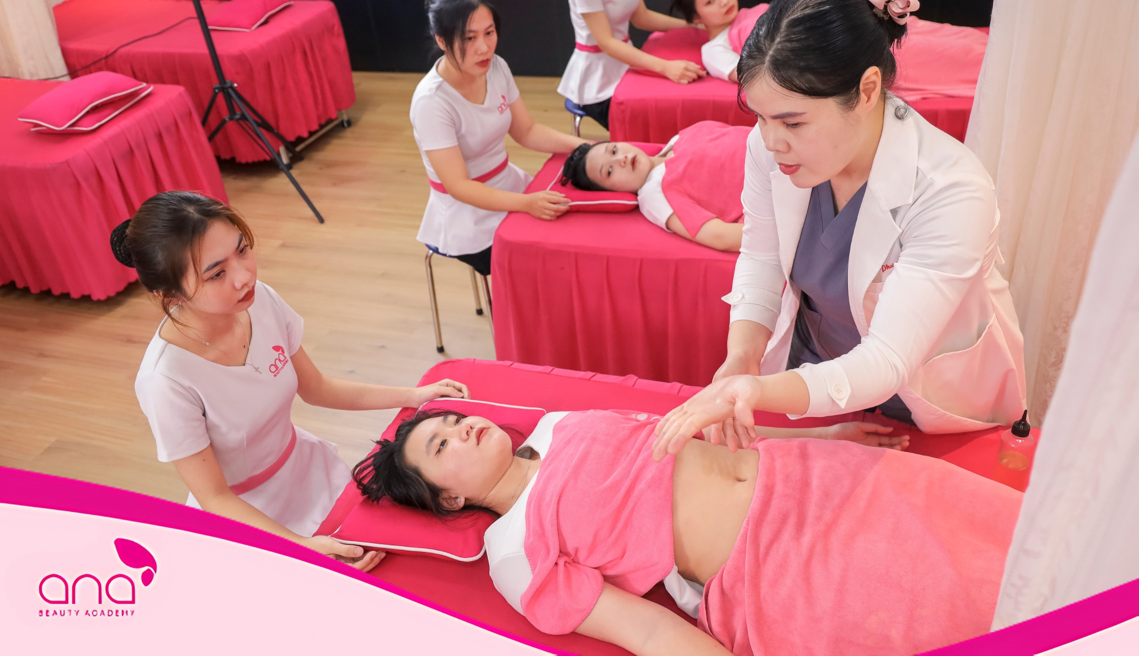 ANA-beauty-academy-la-so-dao-tao-massage-tri-lieu-uy-tin-phu-hop-cho-ban