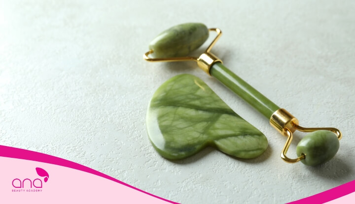 Đá ngọc thạch giúp thư giãn cơ mặt hiệu quả 