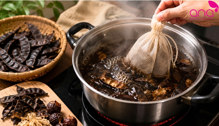 Bước 3: Nấu nước bồ kết