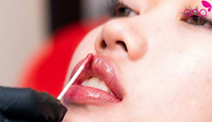 Chỉ nên dùng Acyclovir khi môi có dấu hiệu nhiễm Herpes (Nguồn: internet)