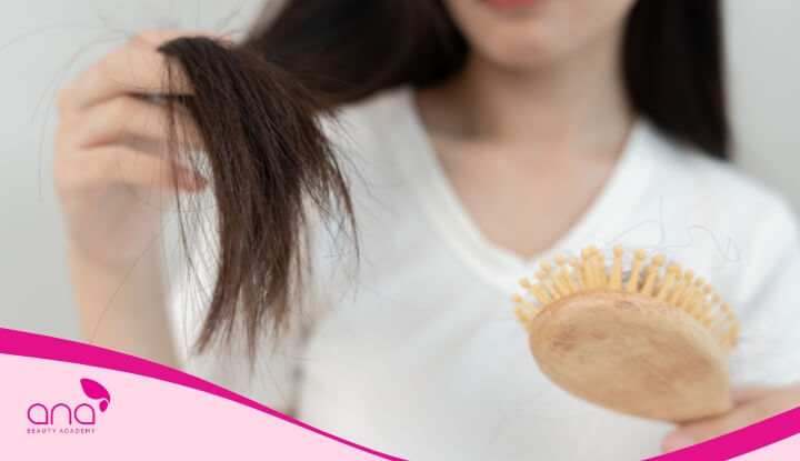 Gội đầu thường xuyên với nước vo gạo giúp giảm tình trạng chẻ ngọn, khô xơ