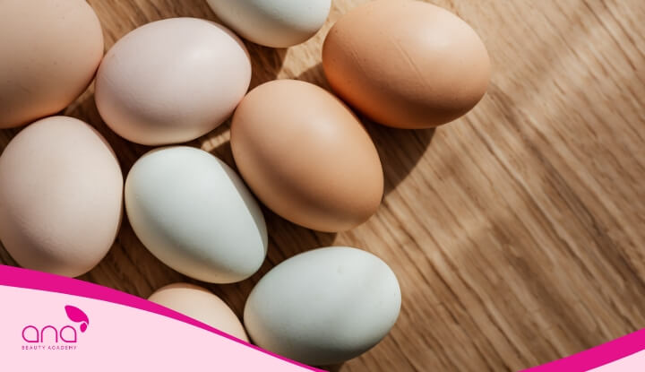 Trứng gà giàu protein giúp phục hồi tóc hư tổn hiệu quả