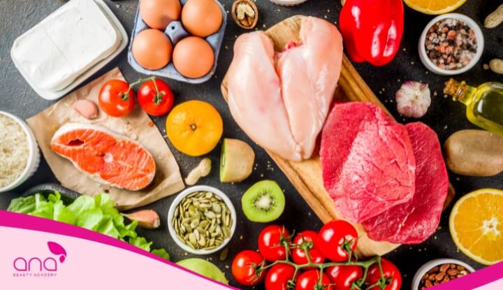 Bổ sung đầy đủ dưỡng chất vào chế độ ăn uống sẽ giúp mái tóc trở nên chắc khoẻ hơn