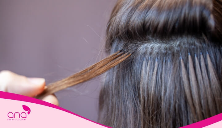 Tóc nối rất khó chăm sóc do tóc không nhận được dưỡng chất từ da đầu, dễ bị khô xơ, rối và hư tổn