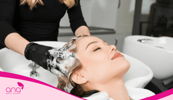 Không được vò, tác động mạnh ở phần đuôi tóc vì dễ gây hư tổn cấu trúc tóc 