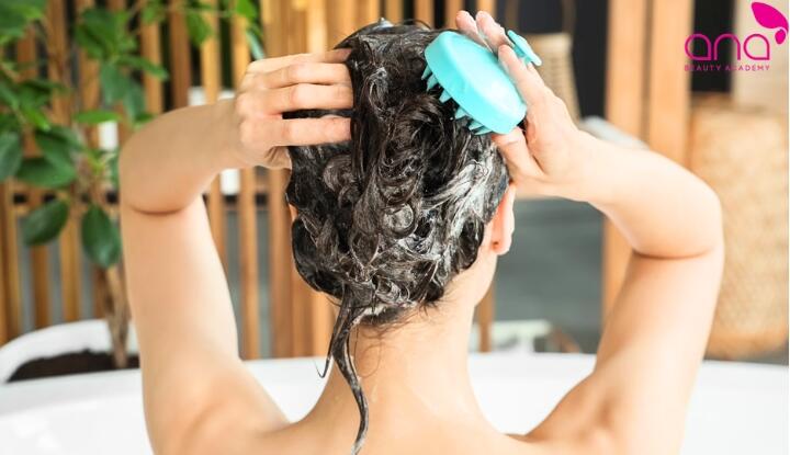 4 bước gội đầu đúng chuẩn cho tóc uốn
