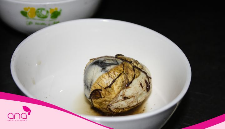 1 quả trứng vịt lộn bao nhiêu calo