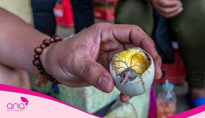 1 quả trứng vịt lộn bao nhiêu calo