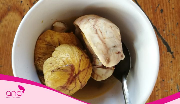 1 quả trứng vịt lộn bao nhiêu calo