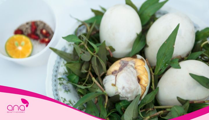 1 quả trứng vịt lộn bao nhiêu calo