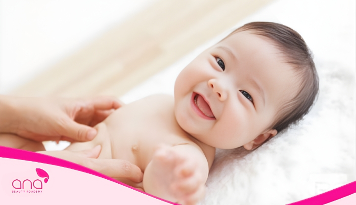 Cach-massage-nay-giup-be-day-hoi-thua-trong-bung-ra-ngoai