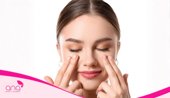 Dong-tac-massage-vung-hoc-mat-giup-luu-thong-mau