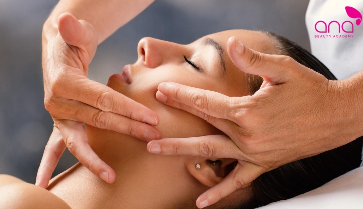 Cách massage mặt thư giãn