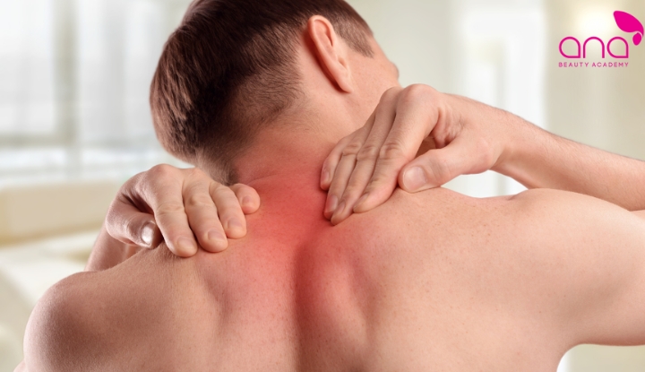 Triệu chứng đau nhức vùng cổ vai gáy