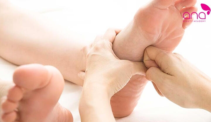 Lưu ý quan trọng khi massage bấm huyệt lòng bàn chân