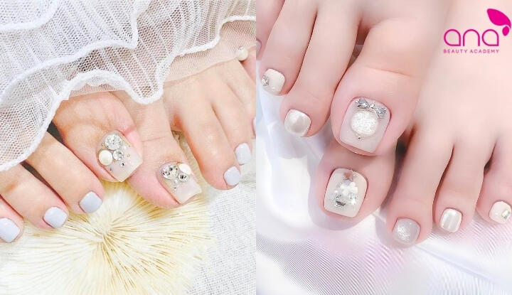 Mẫu nail chân đính charm hạt ngọc