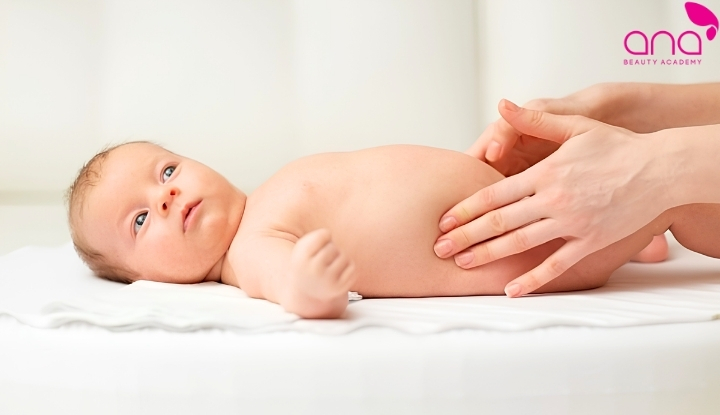 Bước 5: Massage bụng hỗ trợ tiêu hóa