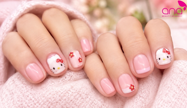 nail Hello Kitty cho móng ngắn