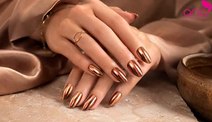 Nail tráng gương đồng ấm hiện đại