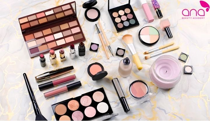 Dự toán ngân sách cho mỹ phẩm, dụng cụ makeup và đồ làm tóc ban đầu (Nguồn: Internet)