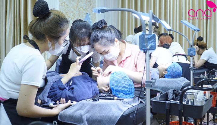 Nắm nguyên tắc lựa chọn, pha phối và điều chỉnh màu
